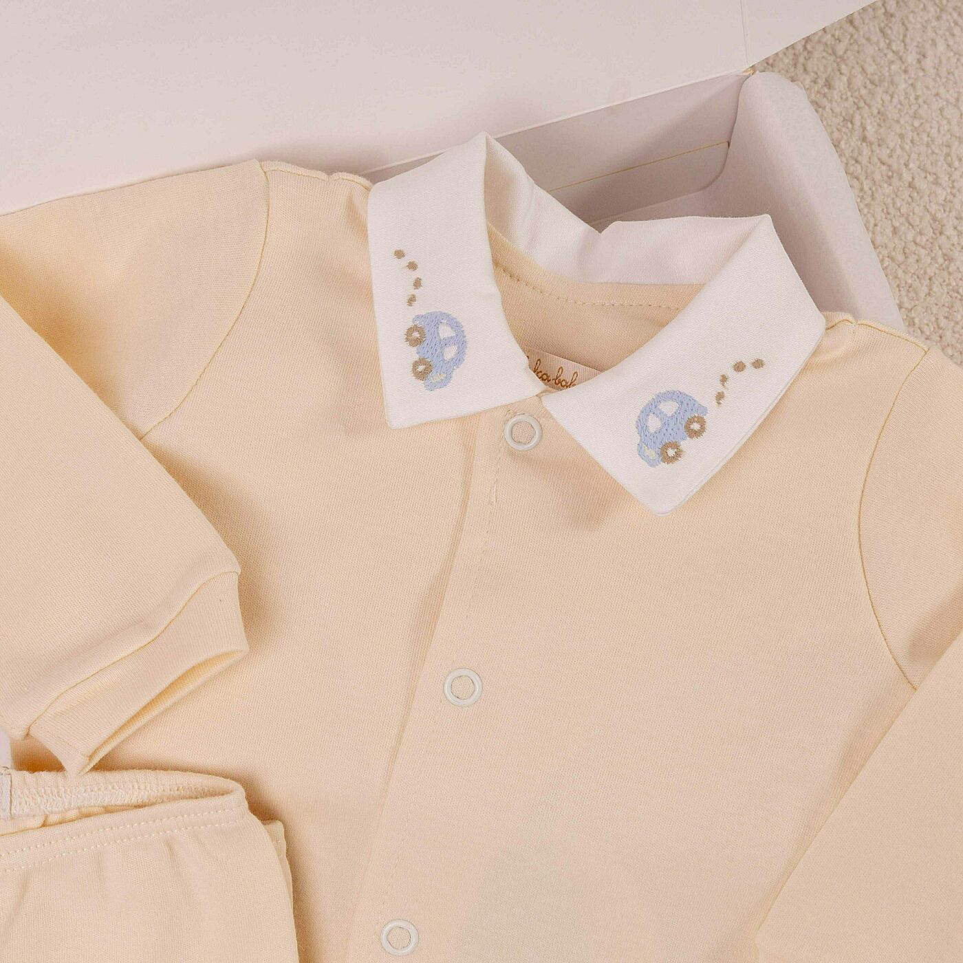 Pagão Ipê Ref: 08073